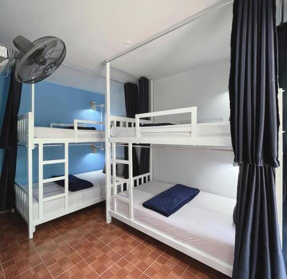 リゾートホテル Dee Dee Sea Front