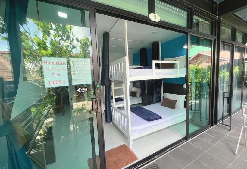 リゾートホテル Dee Dee Sea Front