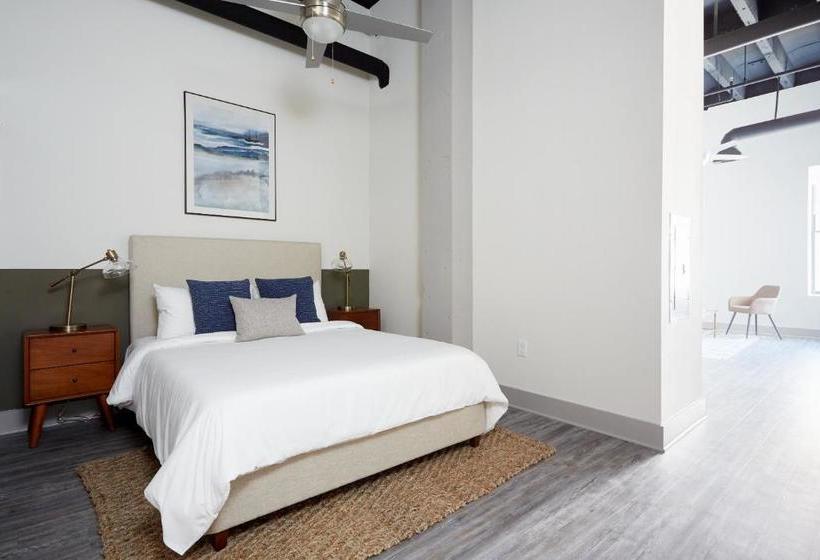 Kasa Altmayer Savannah