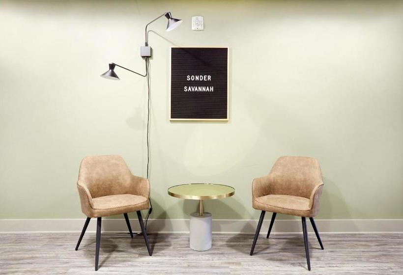 Kasa Altmayer Savannah