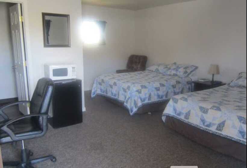 בית מלון כפרי Montana Inn Near Little Bighorn   Colstrip