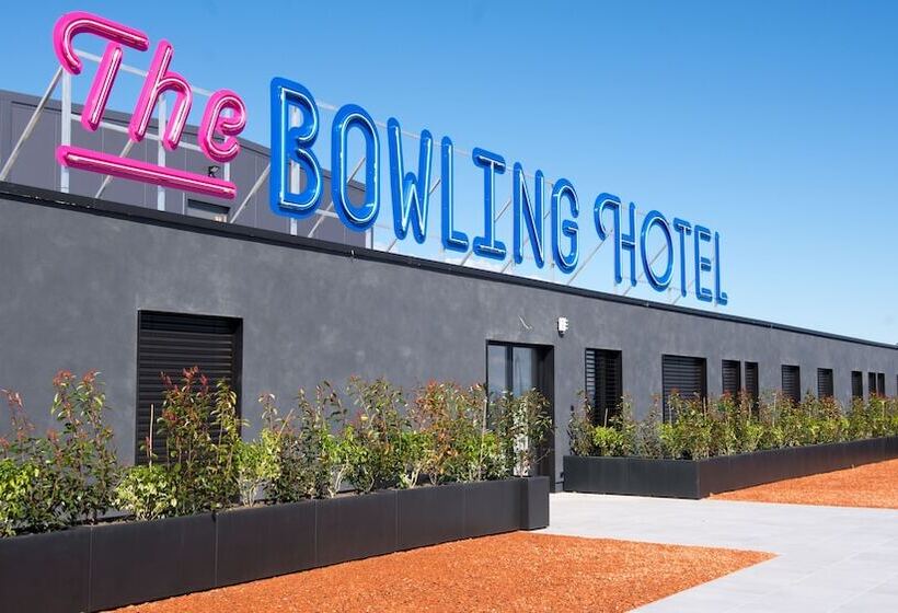 Отель The Bowling