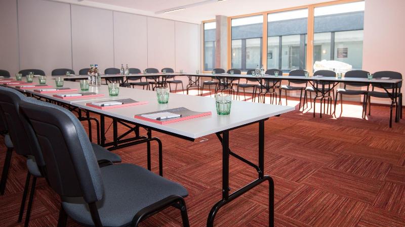 Отель The Bowling