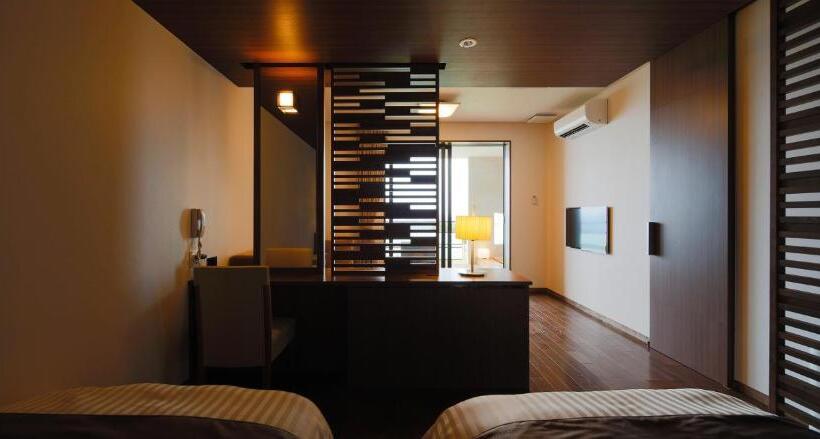 בית מלון כפרי Amakusa Tenku No Fune