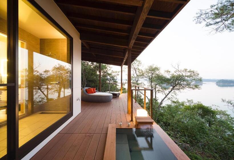 בית מלון כפרי Amakusa Tenku No Fune