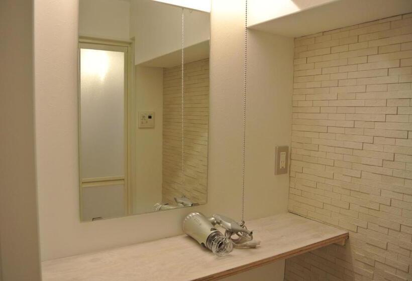 Backpackers Hotel Noosa Japan In Takatsuki Tonda