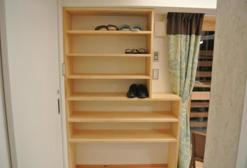 Backpackers Hotel Noosa Japan In Takatsuki Tonda