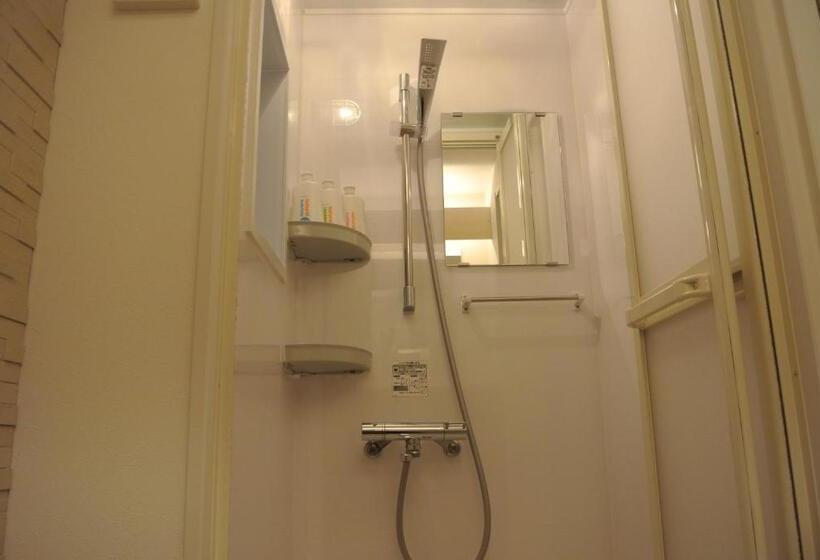 Backpackers Hotel Noosa Japan In Takatsuki Tonda