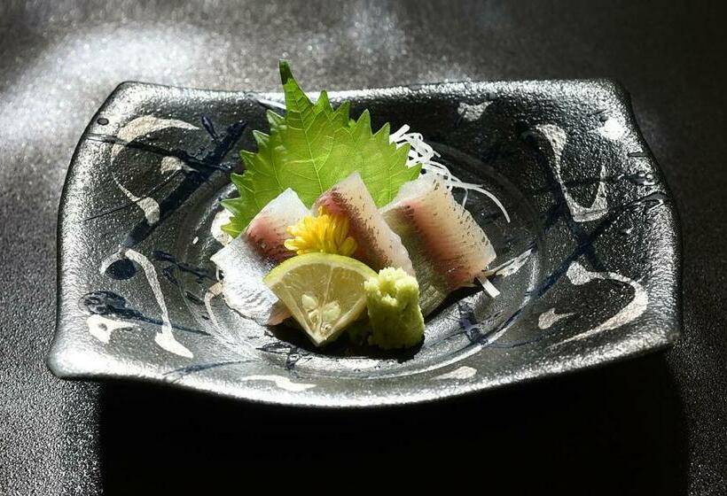 هتل Hitoyoshi Ryokan