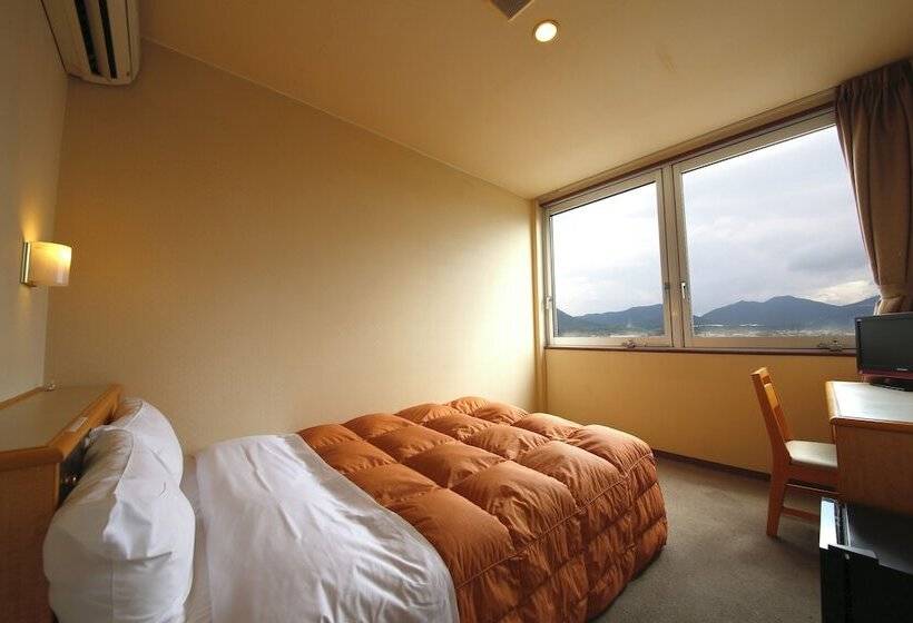 בית מלון כפרי Public 21