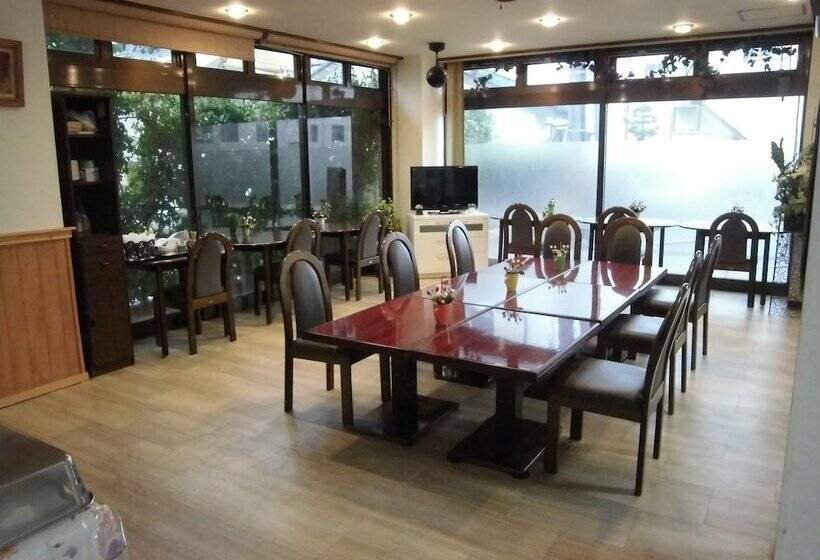 בית מלון כפרי Sunshine