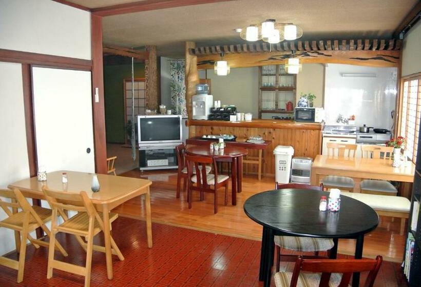 בית מלון כפרי Takachiho B&b Ukigumo