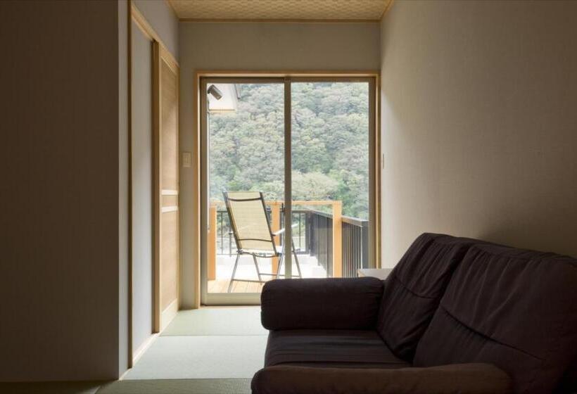 فندق Takamiya Ryokan Beni