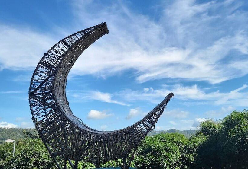 هتل Bakasyunan Resort And Conference Center   Tanay