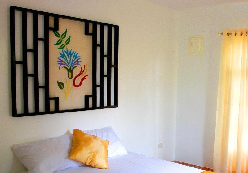 هتل Bakasyunan Resort And Conference Center   Tanay