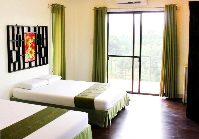 هتل Bakasyunan Resort And Conference Center   Tanay