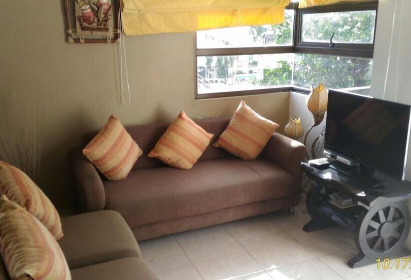 בית מלון כפרי Boracay White Coral