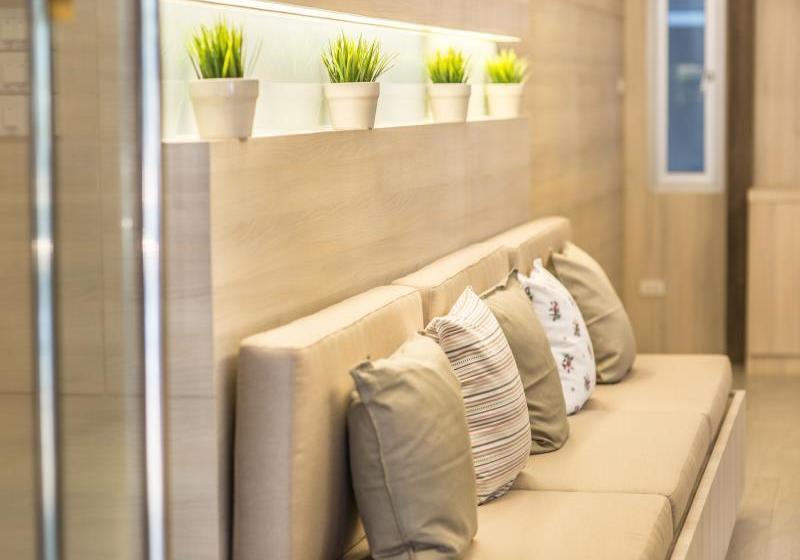 호텔 Central Place Angsila