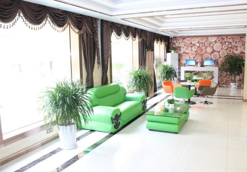 Отель Greentree Inn Yangzhou Jiangdu Shaobo Town Huaihai Road Express