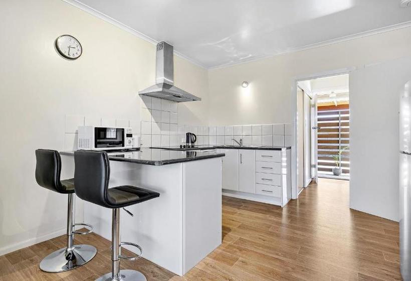 Отель Short Stays Gippsland Trafalgar