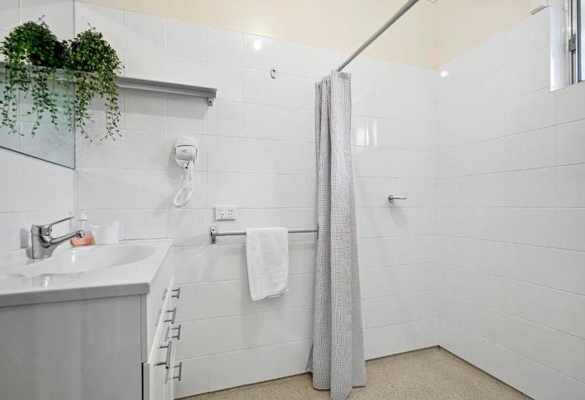 Отель Short Stays Gippsland Trafalgar