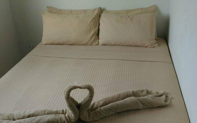 בית מלון כפרי Boracay White Coral