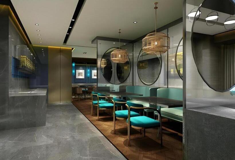 Metropolo Hotel Huazhong University Guanggu Avenue