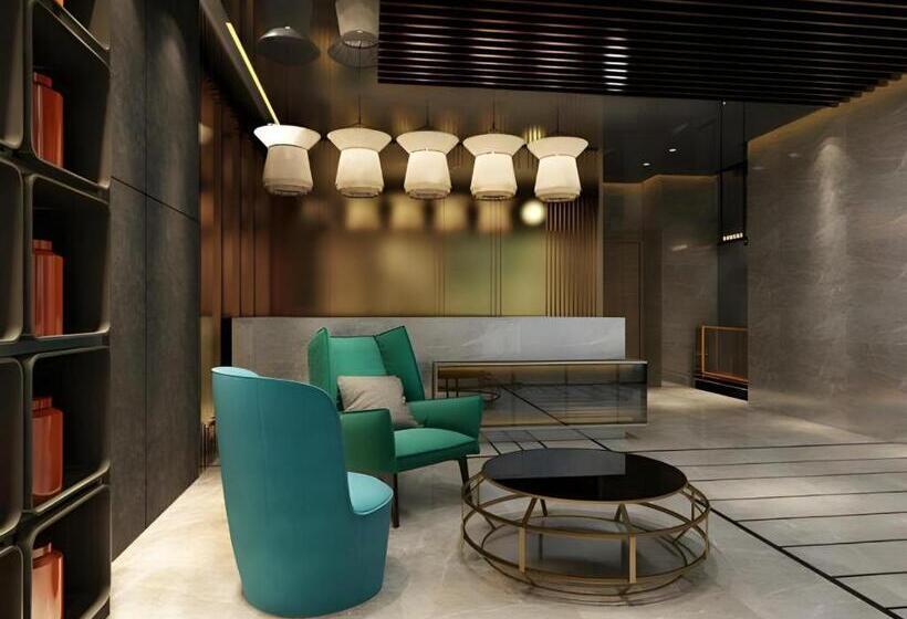 Metropolo Hotel Huazhong University Guanggu Avenue