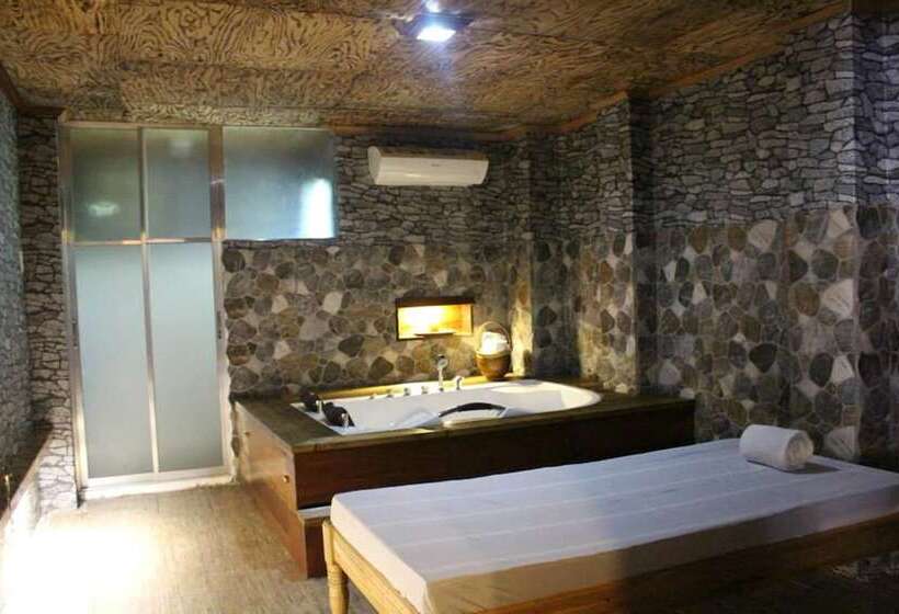 تختخواب و صبحانه Anda De Boracay White Sand Resort