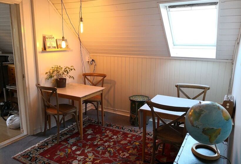 Bed and Breakfast Explorers Club