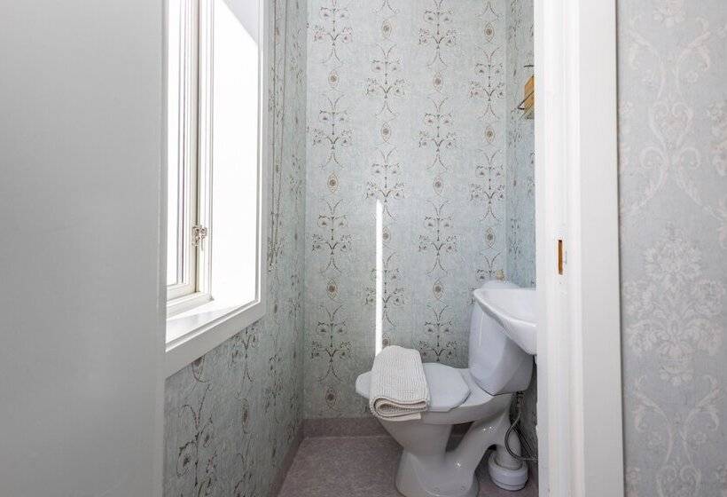 مبيت وإفطار Mormors Pensionat Strandhagen