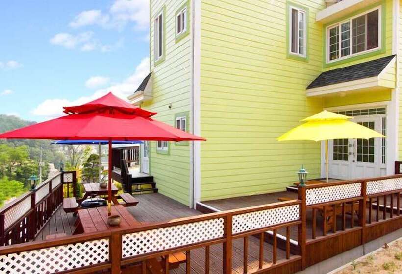 Afternoon Of The Forest Pension