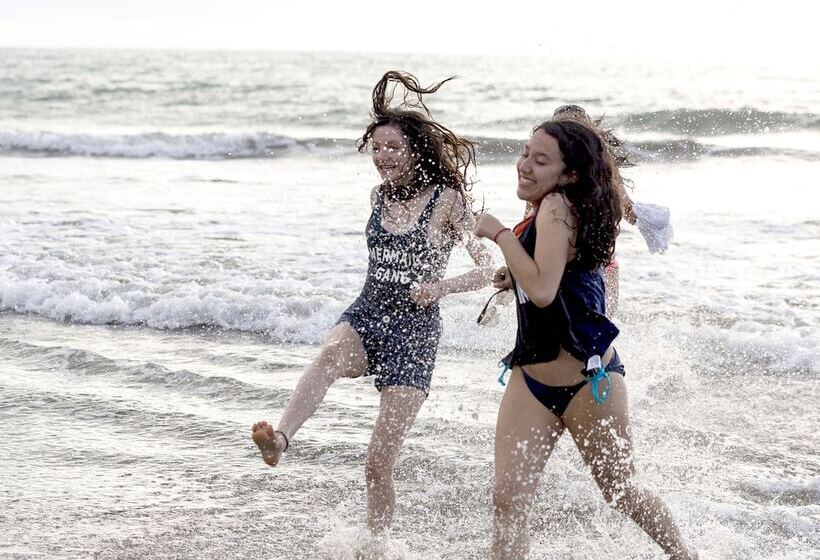 Green9 Hotel & Beach Resort Same