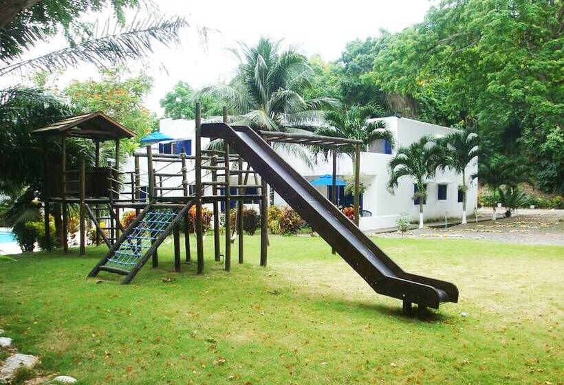 Green9 Hotel & Beach Resort Same