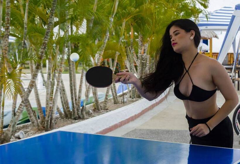 Green9 Hotel & Beach Resort Same