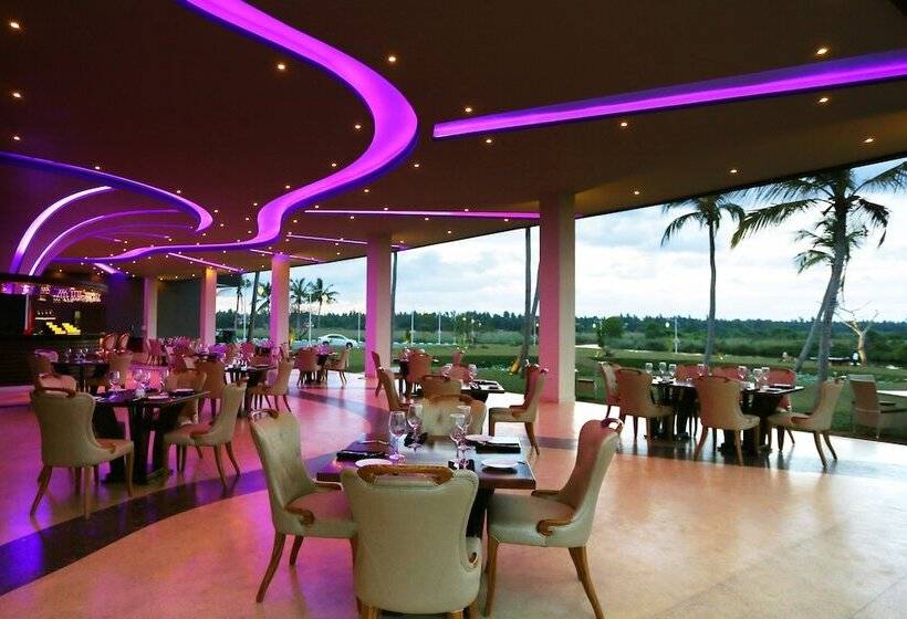 فندق Avenra Gangaara