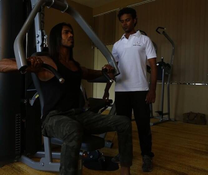 فندق Avenra Gangaara