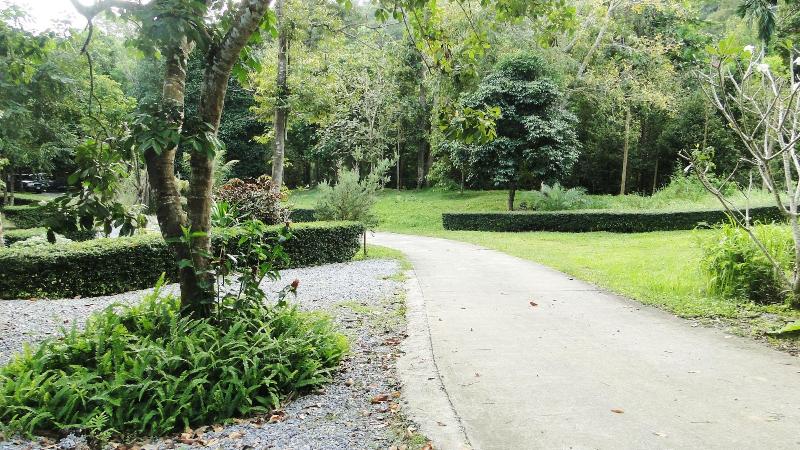 בית מלון כפרי Baan Suan Chong Khao Resort