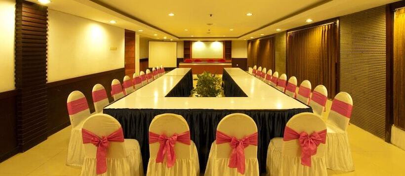 בית מלון כפרי Bintang Tawangmangu