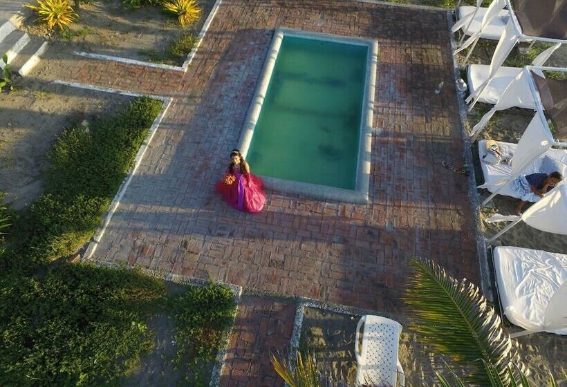 فندق Boca Beach Resort Club