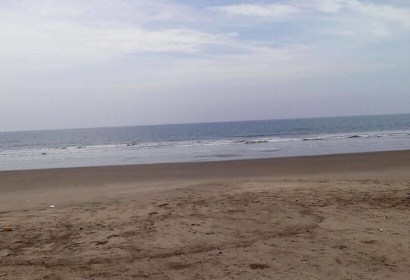 فندق Boca Beach Resort Club