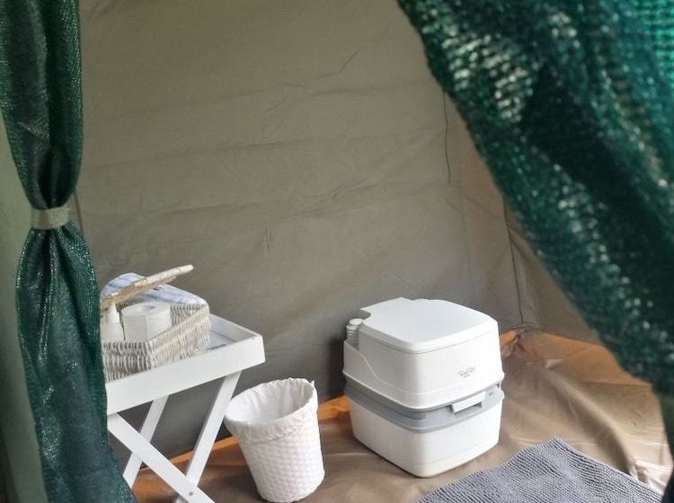 Отель Chiefs Namaqua Flower Camps