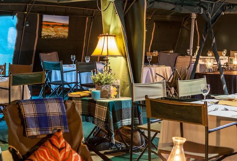 Отель Chiefs Namaqua Flower Camps