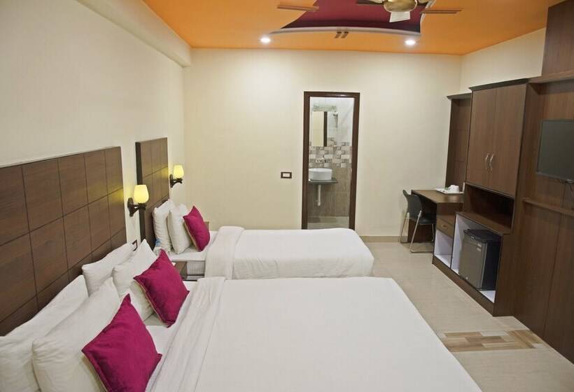 호텔 Genx Plaza Mughalsarai