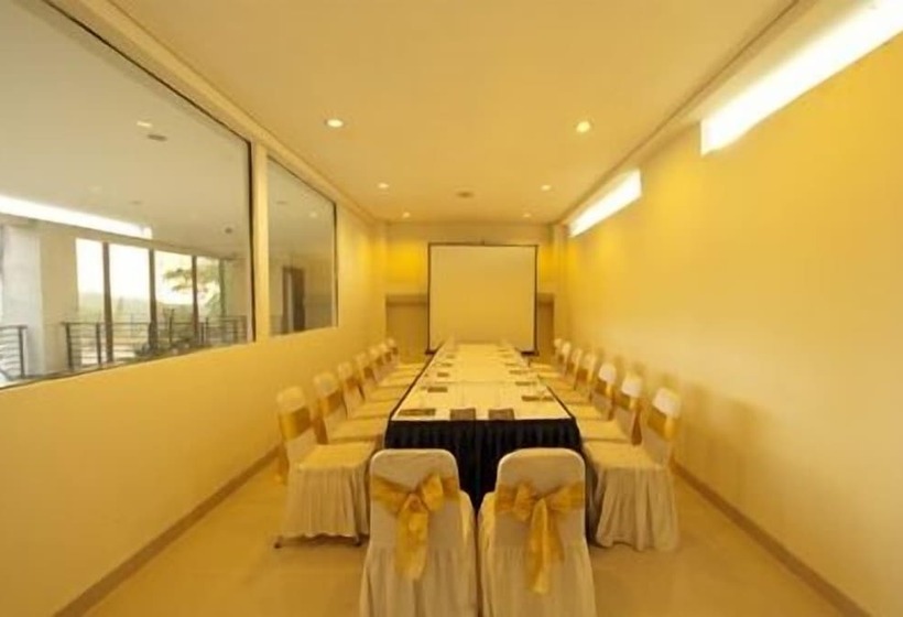 هتل Grand Bintang Tawangmangu