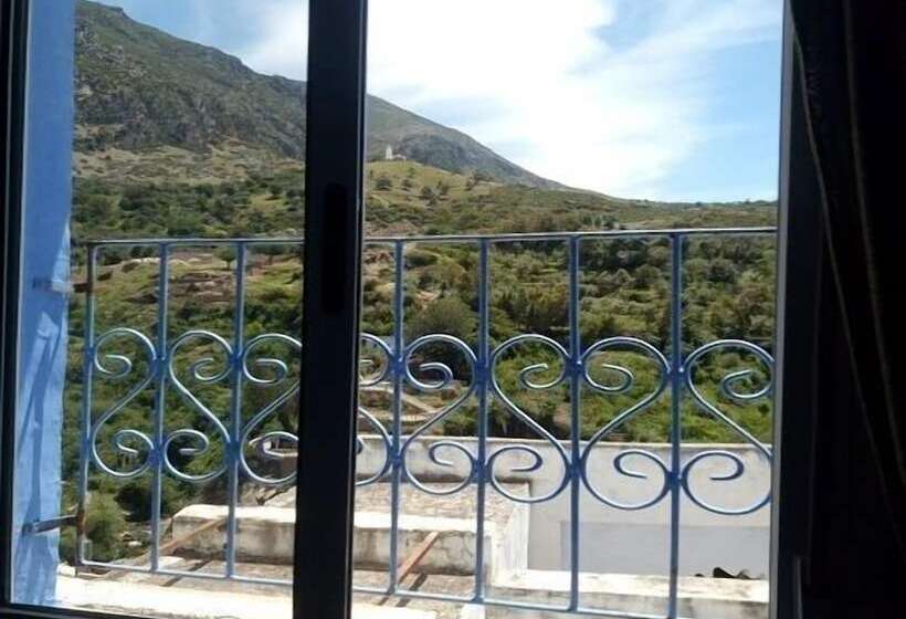 هتل Hostal La Joya