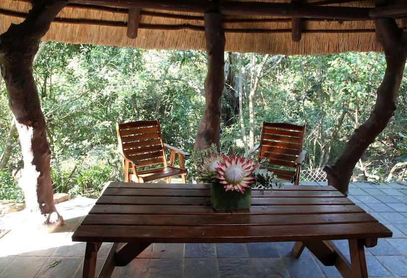 בית מלון כפרי Insingizi Lodge