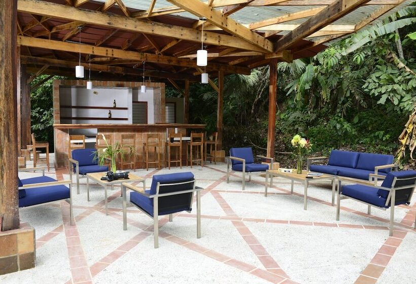 Отель Itamandi Ecolodge