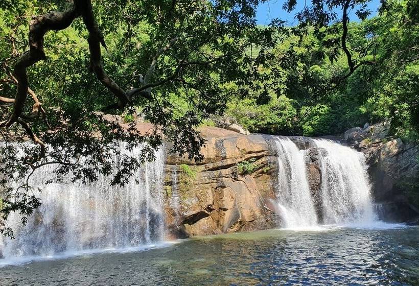 Отель Mapakada Village