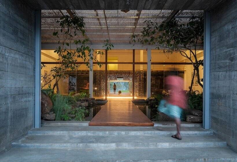 Отель Mapakada Village